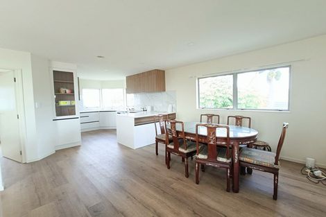 Photo of property in 17 Bob Charles Drive, Golflands, Auckland, 2013