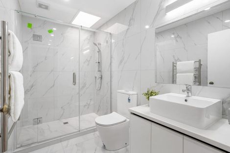 Photo of property in 12 Honeysuckle Lane, Mairangi Bay, Auckland, 0630