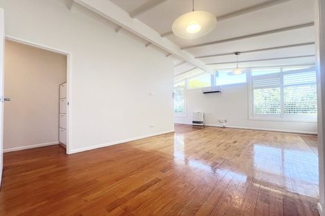 Photo of property in 64 Divich Avenue, Te Atatu South, Auckland, 0610