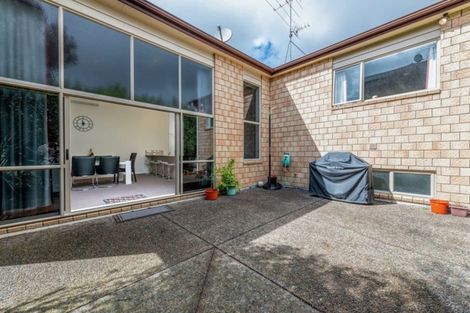Photo of property in 92 Cyril French Drive, Flat Bush, Auckland, 2016