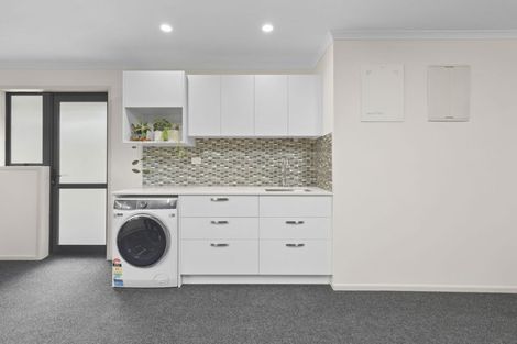 Photo of property in 28 Hawaiian Parade, Arkles Bay, Whangaparaoa, 0932