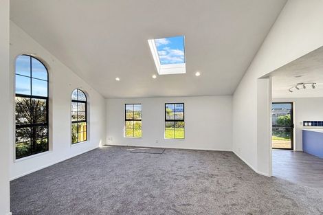 Photo of property in 71 Kentwood Drive, Woodridge, Wellington, 6037