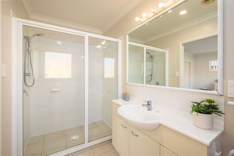 Photo of property in 17 Garforth Green, Halswell, Christchurch, 8025