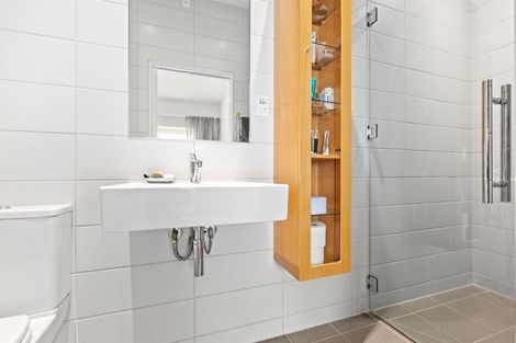 Photo of property in 66 Kahu Road, Fendalton, Christchurch, 8041