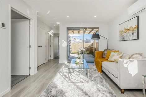 Photo of property in 15 Fredrick Hanson Road, Papakura, 2110