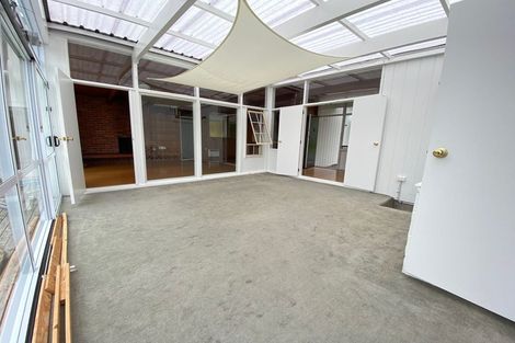 Photo of property in 156 Bleakhouse Road, Mellons Bay, Auckland, 2014