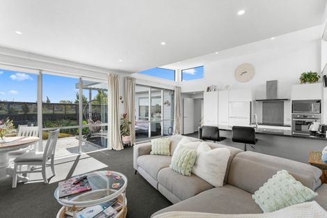 Photo of property in 27 Caulfield Avenue, Halswell, Christchurch, 8025