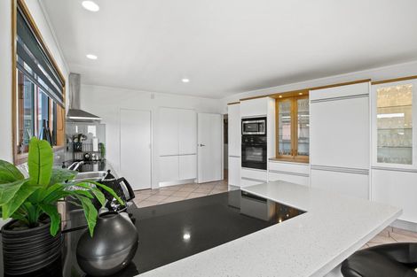 Photo of property in 46 Whiteley Street, Moturoa, New Plymouth, 4310