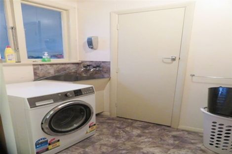 Photo of property in 124 Kakapo Street, Gore, 9710