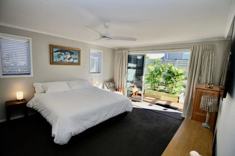 Photo of property in 2 Roseberry Place, Whitianga, 3510