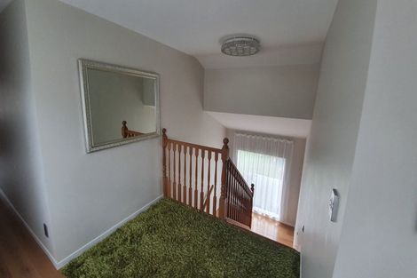 Photo of property in 10a Carbine Road, Mount Wellington, Auckland, 1060