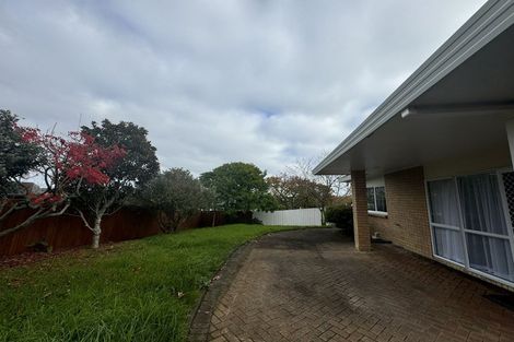 Photo of property in 22 Oliver Twist Avenue, Mellons Bay, Auckland, 2014