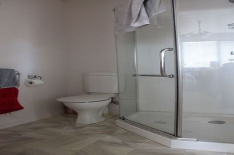 Photo of property in 3 Richards Avenue, Forrest Hill, Auckland, 0620