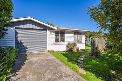 Photo of property in 53 Seddon Street, Waikanae, 5036