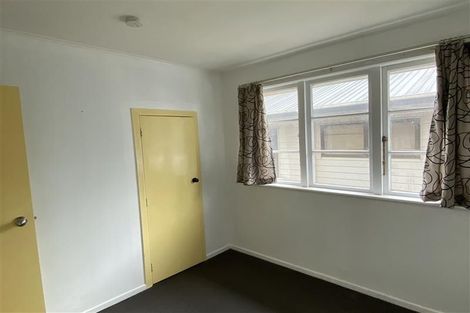 Photo of property in 1/32 Great South Road, Papakura, 2110