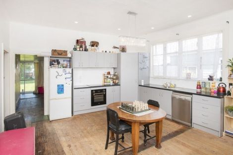 Photo of property in 32 Albert Street, Te Hapara, Gisborne, 4010