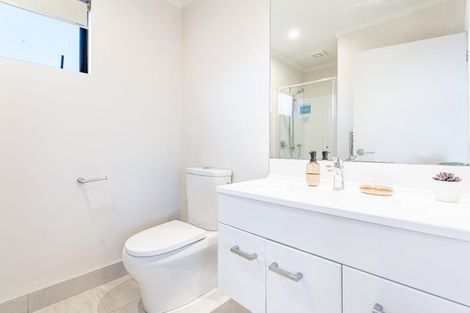 Photo of property in 5/89 Hobsonville Point Road, Hobsonville, Auckland, 0616