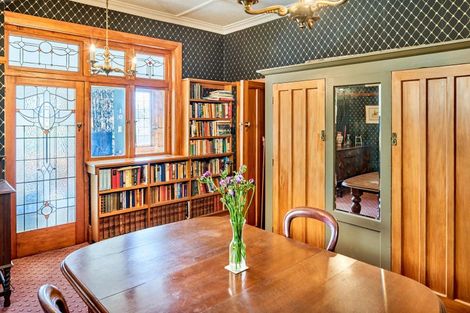 Photo of property in 35 Marine Parade, Eastbourne, Lower Hutt, 5013