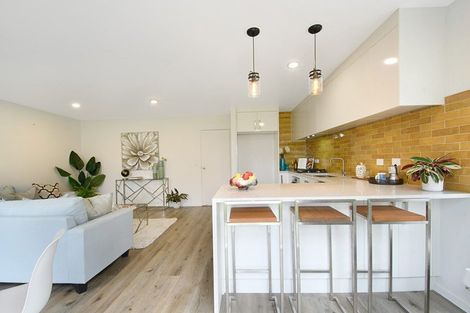 Photo of property in 8 Blumhardt Place, Avondale, Auckland, 1026