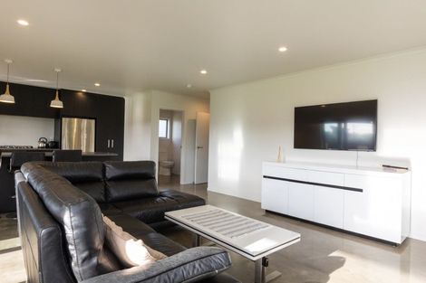 Photo of property in 79 Thomas Place, Foxton Beach, Foxton, 4815