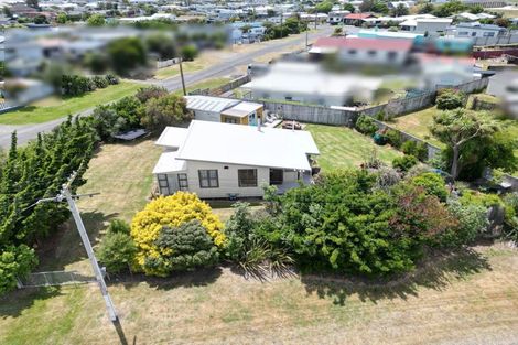 Photo of property in 31 Shortt Street, Foxton Beach, Foxton, 4815