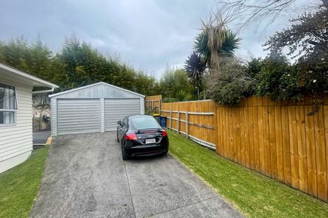 Photo of property in 32 Candia Road, Swanson, Auckland, 0614