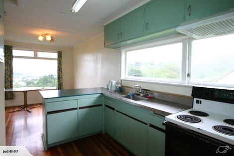 Photo of property in 19 Zetland Street, Highbury, Wellington, 6012