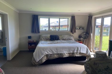 Photo of property in 19 Watkins Road, Cambridge, 3434