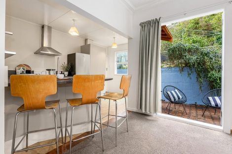 Photo of property in 62 Severn Street, Island Bay, Wellington, 6023