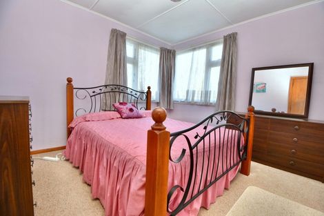 Photo of property in 22 Taylor Street, Carterton, 5713