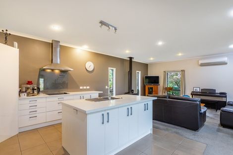 Photo of property in 879 Tukairangi Road, Acacia Bay, Taupo, 3385