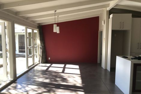 Photo of property in 4 Manutara Avenue, Forrest Hill, Auckland, 0620