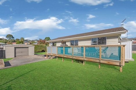 Photo of property in 47 Claverdon Drive, Massey, Auckland, 0614