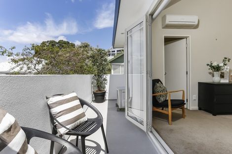 Photo of property in 7 Alfred Street, Northcote Point, Auckland, 0627