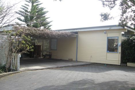 Photo of property in 5 Grenfell Drive, Karori, Wellington, 6012