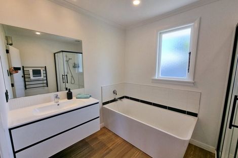 Photo of property in 18 Mccallum Street, Springlands, Blenheim, 7201