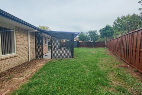 Photo of property in 94 Riverton Drive, Randwick Park, Auckland, 2105