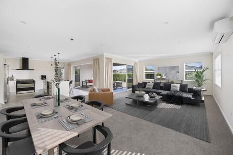 Photo of property in 4 Young Place, Taradale, Napier, 4112