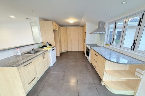 Photo of property in 21 Caribbean Drive, Unsworth Heights, Auckland, 0632