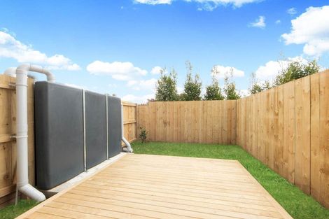 Photo of property in 6/53 Archibald Road, Kelston, Auckland, 0602