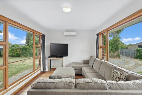 Photo of property in 25 Fairmont Place, Hornby, Christchurch, 8042
