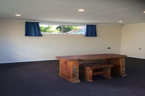 Photo of property in 16 Towai Street, Inglewood, 4330