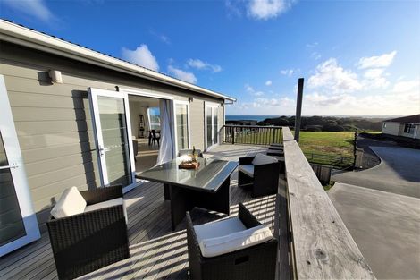 Photo of property in 58 Sunset Drive, Baylys Beach, 0377