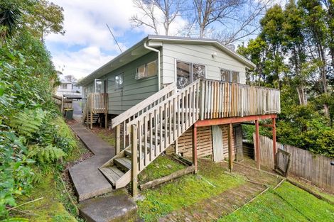 Photo of property in 11 Poplar Road, Stanmore Bay, Whangaparaoa, 0932