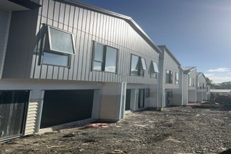 Photo of property in 2/30a Tirimoana Road, Te Atatu South, Auckland, 0602