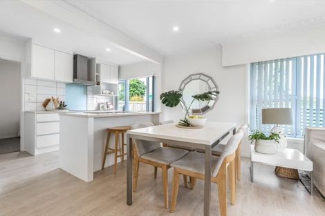 Photo of property in 1/344 Lake Road, Hauraki, Auckland, 0622