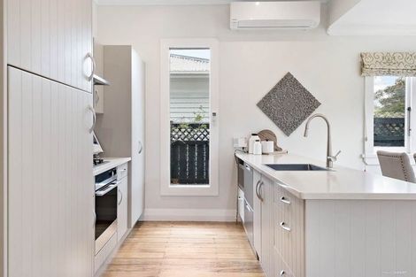 Photo of property in 24 Watling Street, Mount Eden, Auckland, 1024