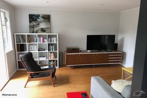 Photo of property in 1/45 Hutchinson Avenue, New Lynn, Auckland, 0600