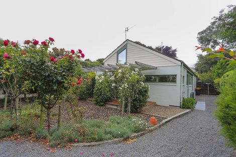 Photo of property in 2/207a Waimea Terrace, Beckenham, Christchurch, 8023