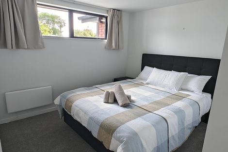 Photo of property in 6d Avonhead Road, Avonhead, Christchurch, 8042